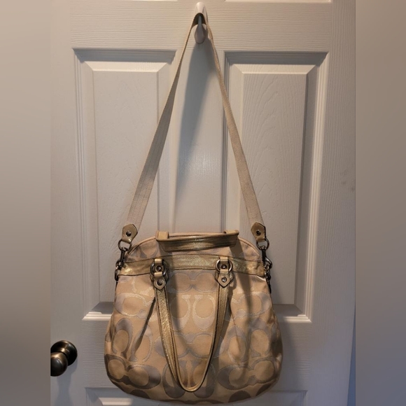 Coach Poppy shoulder bag - Picture 7 of 16